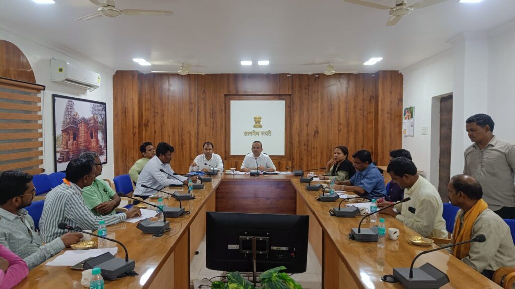 लोकसभा निर्वाचन 2024 : निर्वाचन की अधिसूचना जारी होने के साथ ही जिले में आदर्श आचरण संहिता लागू 1 1710642401835 01