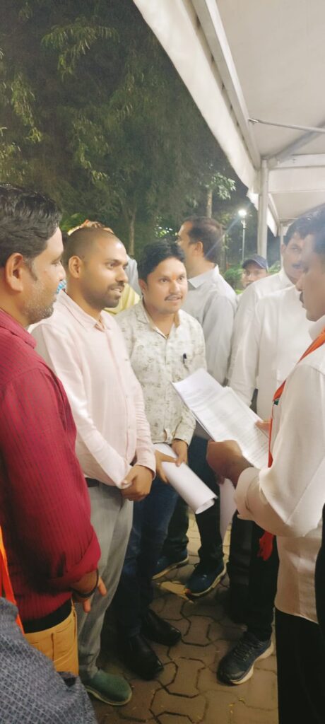 उप मुख्यमंत्री विजय शर्मा से मनरेगा महासंघ ने मानव संसाधन नीति की मांग को लेकर की मुलाकात 1 IMG 20240301 WA0263