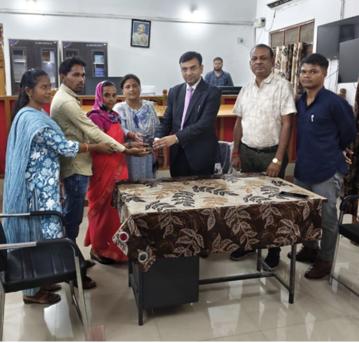 घरघोड़ा के लोक अदालत में 419 प्रकरणों का निपटारा,एक परिवार साथ रहने को तैयार 1 IMG 20240713 WA0016