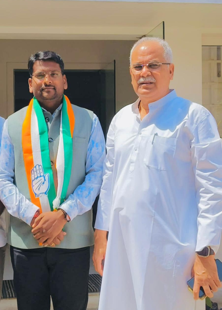 ओला वृष्टि छतिपूर्ती की राशि, गन्ना मूल भुगतान व बोनस की राशि,राजस्व विभाग का सुस्त रवैया सहित सोसायटी में खाद बीज नही मिलने से किसान परेशान- रवि 1 Screenshot 2024 07 03 18 12 17 51