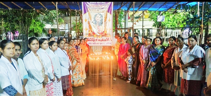 संस्कृति महिला ग्रुप ने डां. मौमिता देबनाथ को श्रद्धांजलि देने पंडरिया में किया प्रार्थना सभा का आयोजन 1 Screenshot 2024 08 21 14 49 25 14