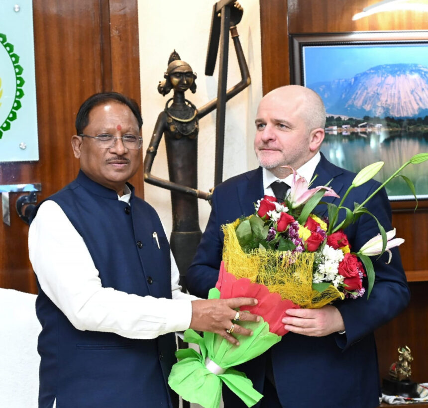 1739196832 aa51b458594606c25d73