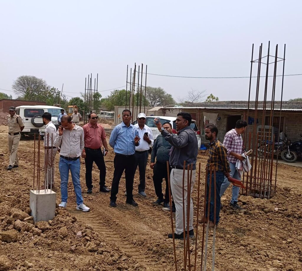 सारंगढ़ बिलाईगढ़ : जिला चिकित्सालय और कलेक्टोरेट कंपोजिट भवन निर्माण गुणवत्ता के साथ समय सीमा में कार्य पूर्ण करें ठेकेदार: कलेक्टर डॉ संजय कन्नौजे 1 1747228837 7c85283d86af33afc748 1