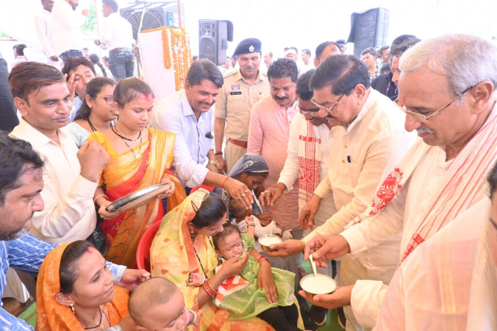 रायपुर : भ्रष्टाचार एवं रिश्वतखोरी पर होगी कड़ी कार्यवाही: खाद्य मंत्री श्री दयाल दास बघेल 1 1748613452 eccb1dcfa1d417ac1952