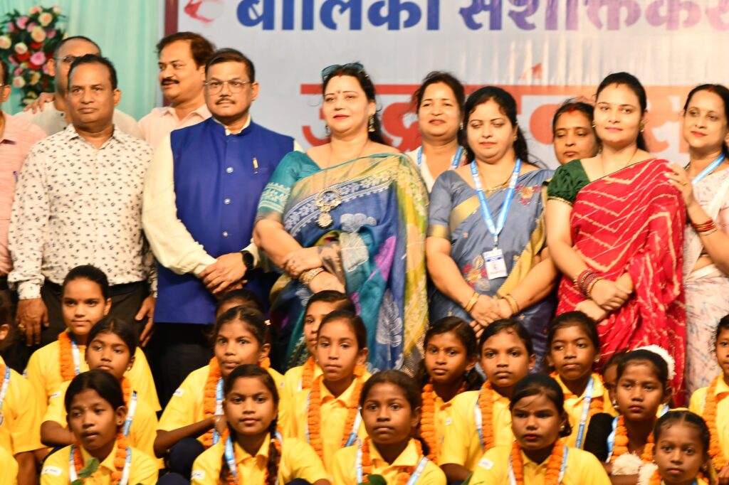 तलईपल्ली कोयला खनन परियोजना में 'बालिका सशक्तिकरण अभियान 2025' का भव्य शुभारंभ . 3 IMG 20250517 WA0012