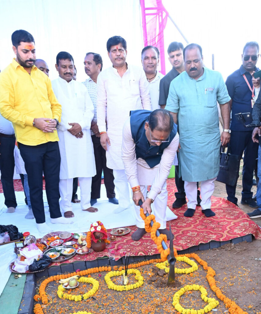 रायपुर : मुख्यमंत्री श्री साय ने कुनकुरी में 250 सीटर नालंदा परिसर का किया भूमिपूजन: लाइब्रेरी में होगी इंडोर और आउटडोर अध्ययन की व्यवस्था 1 1750511321 7df0d8f4a665dc75a559