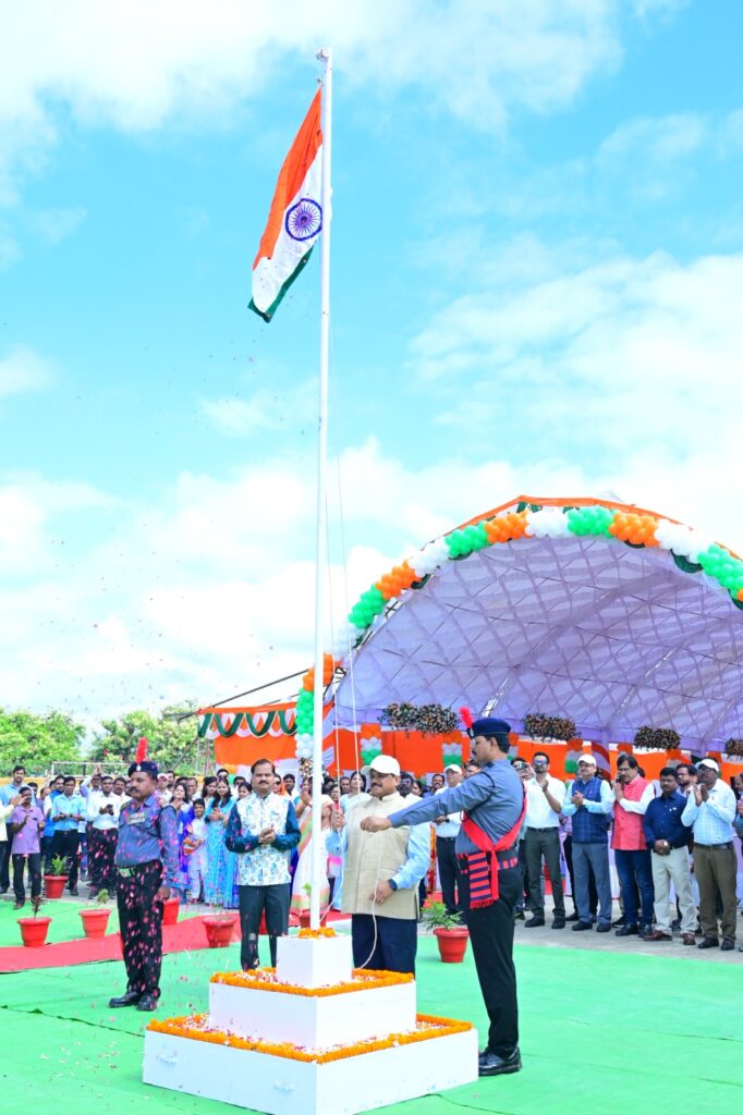 एनटीपीसी तलईपल्ली में देशभक्ति और उत्साह के साथ मनाया गया 79वां स्वतंत्रता दिवस 2 IMG 20250815 WA0059