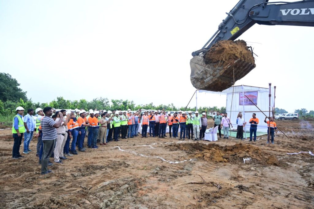 महाजेनको ने छत्तीसगढ़ की बड़ी खदानों में से एक, गारे-पेल्मा सेक्टर II कोयला खदान का उद्घाटन किया; संचालन शुरू 2 1000359562