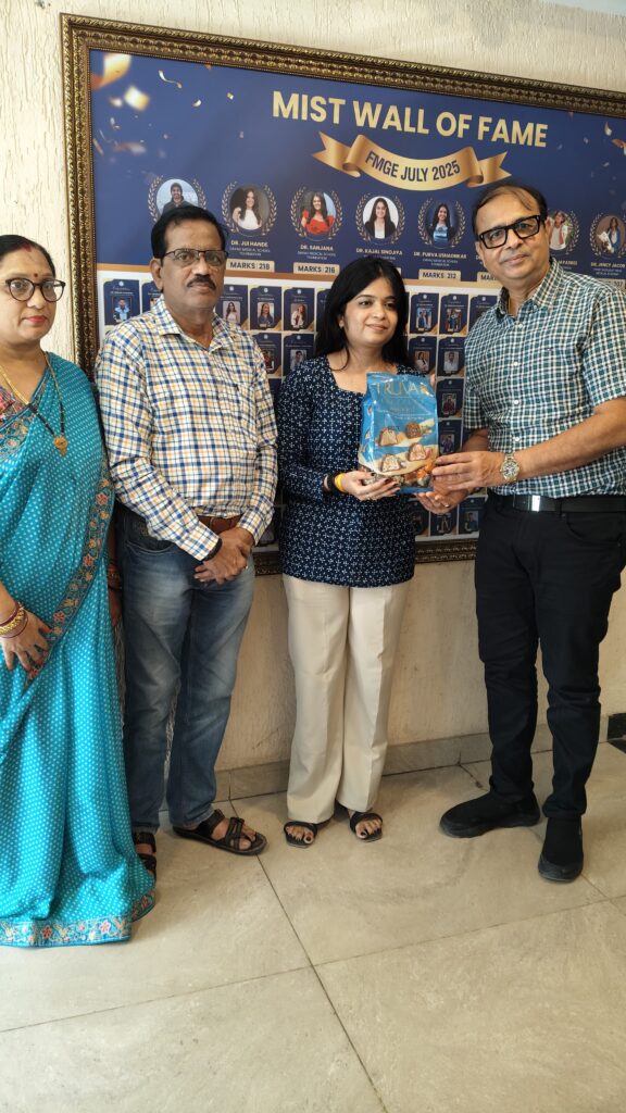 रायगढ़ की बेटी यशस्वी ने किया अपने माता-पिता और समाज का नाम रोशन 👉डॉक्टर की उपाधि प्राप्त कर बेटियों के लिए बनी प्रेरणा 3 1000406107