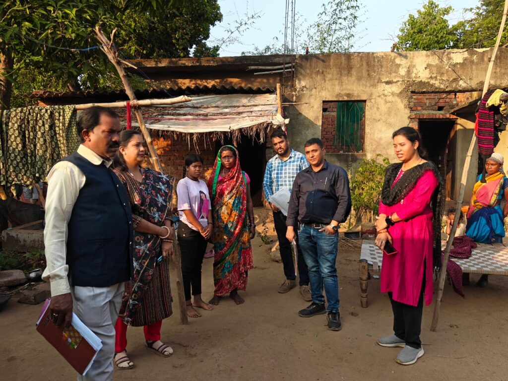 हर बच्चा स्कूल से जुड़े कोतरा में पालक–शिक्षक संपर्क अभियान प्रारंभ 3 1001091054