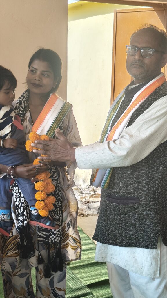 सारंगढ़-बिलाईगढ़ में कांग्रेस संगठन का विस्तार, मोहम्मद सिद्दीकी ने धान खरीदी व्यवस्था पर उठाए सवाल 8 1001304633