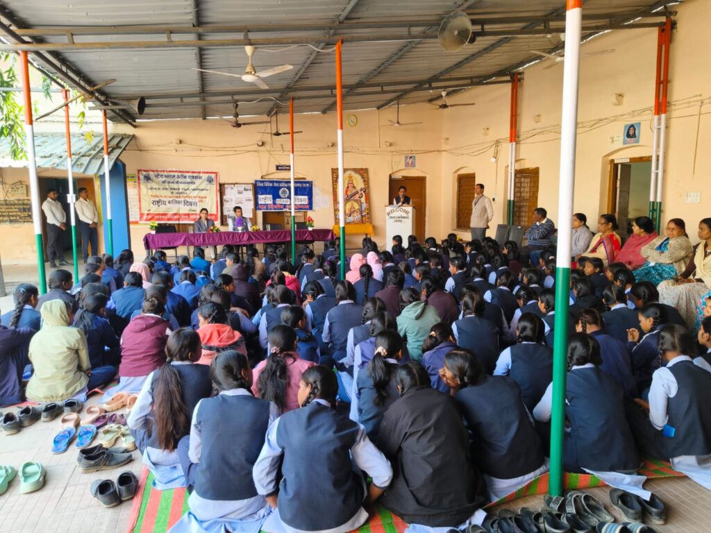 बेटियां राष्ट्र की निर्माता, कानून की जानकारी ही उनका सुरक्षा कवच न्यायाधीश दामोदर प्रसाद चंद्रा 2 IMG 20260124 WA0012