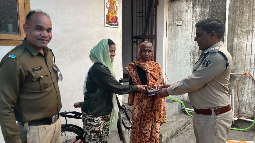 गणतंत्र दिवस की पूर्व संध्या पर शहीद परिवारों से पुलिस की आत्मीय भेंट 3 IMG 20260127 WA0004