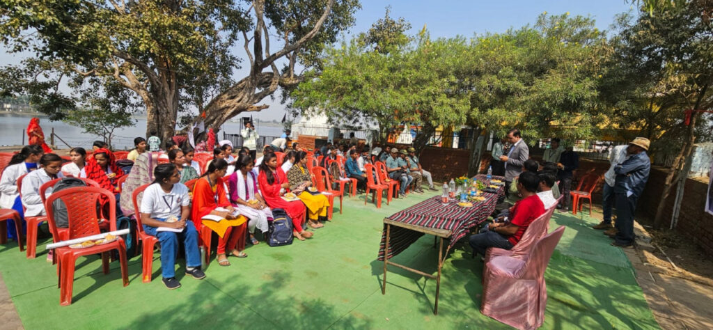 रायपुर : कार्यशाला में 46 पक्षी प्रजातियों की हुईं पहचान : बालसमुंद जलाशय में आर्द्रभूमि संरक्षण एवं जैव विविधता संवर्धन हेतु जागरूकता कार्यक्रम 1 1770115488 1fe2814d59a2d41c8654